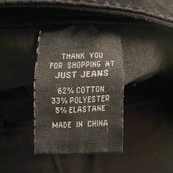 Just Jeans - Black Shorts - Size 12 - Picture 6 of 6